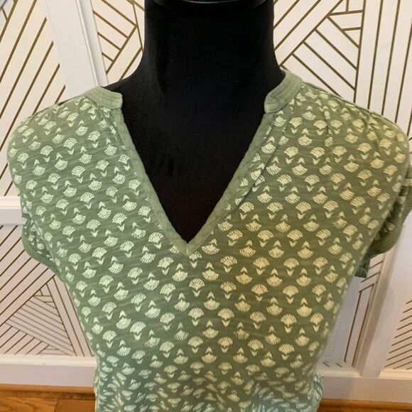 Lucky Brand
Patterned Split Neck T-Shirt - Picture 5 of 6